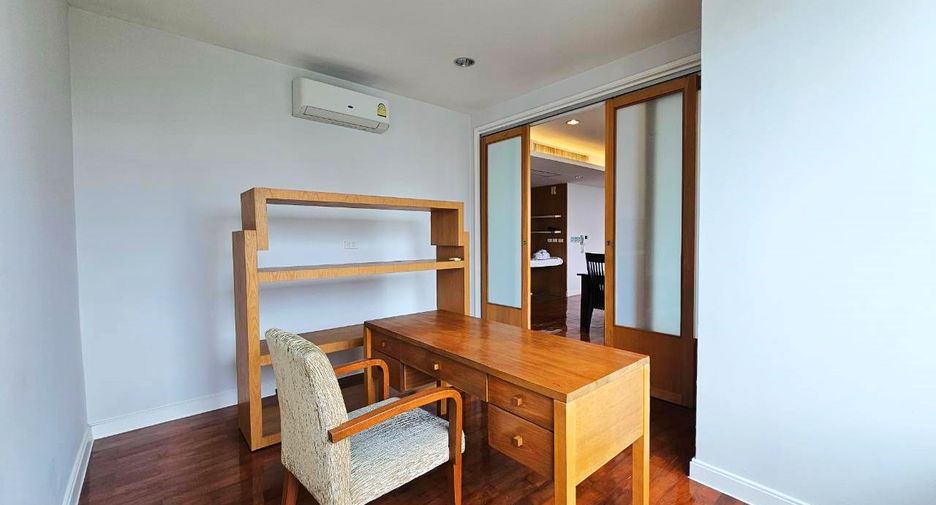 Wohnung zur Miete mit 3 Zimmer in Watthana, Bangkok