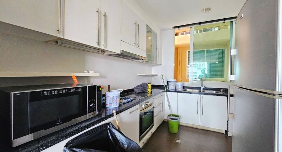 Wohnung zur Miete mit 3 Zimmer in Watthana, Bangkok