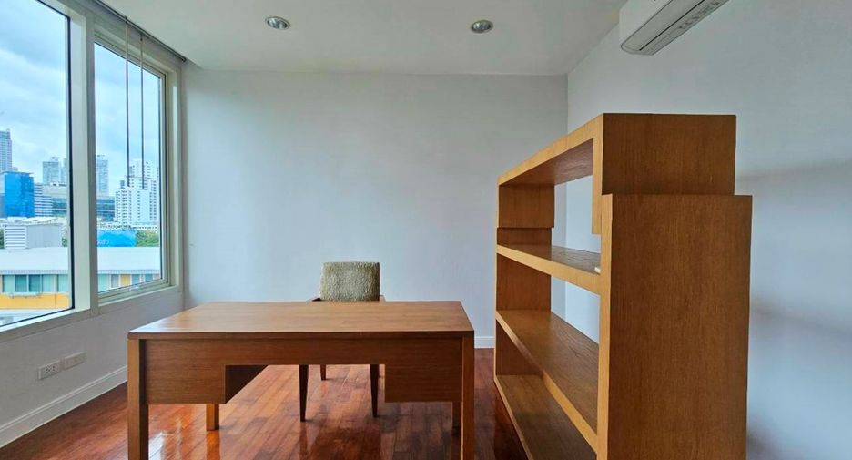 Wohnung zur Miete mit 3 Zimmer in Watthana, Bangkok