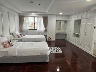 Wohnung zur Miete mit 3 Zimmer in Watthana, Bangkok