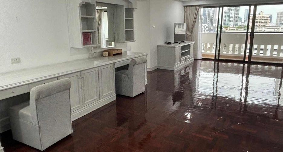 Wohnung zur Miete mit 3 Zimmer in Watthana, Bangkok