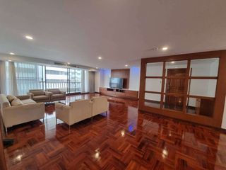 For rent 4 bedrooms condo in Khlong Toei, Bangkok