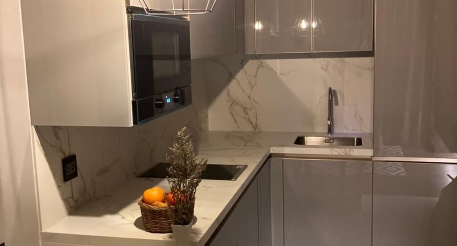 For rent 1 bed condo in Watthana, Bangkok