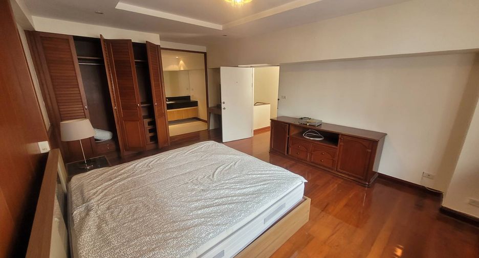 Wohnung zur Miete mit 3 Zimmer in Watthana, Bangkok