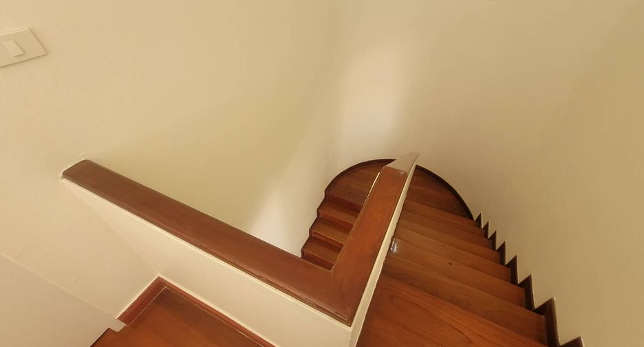 Wohnung zur Miete mit 3 Zimmer in Watthana, Bangkok