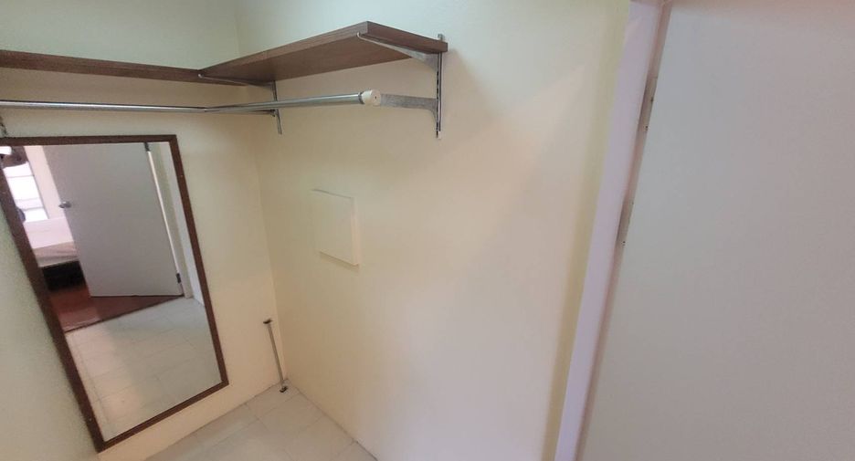 Wohnung zur Miete mit 3 Zimmer in Watthana, Bangkok