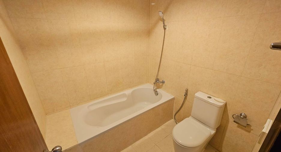 Wohnung zur Miete mit 3 Zimmer in Watthana, Bangkok