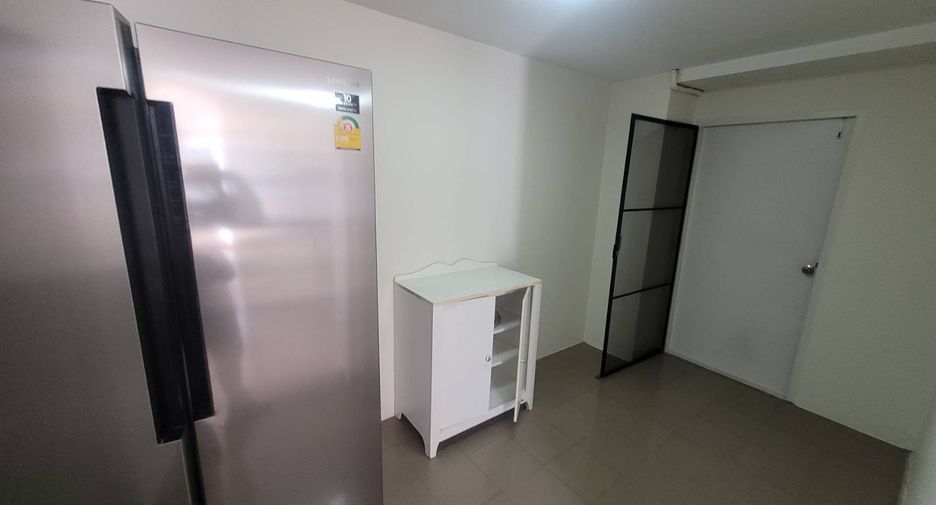 Wohnung zur Miete mit 3 Zimmer in Watthana, Bangkok