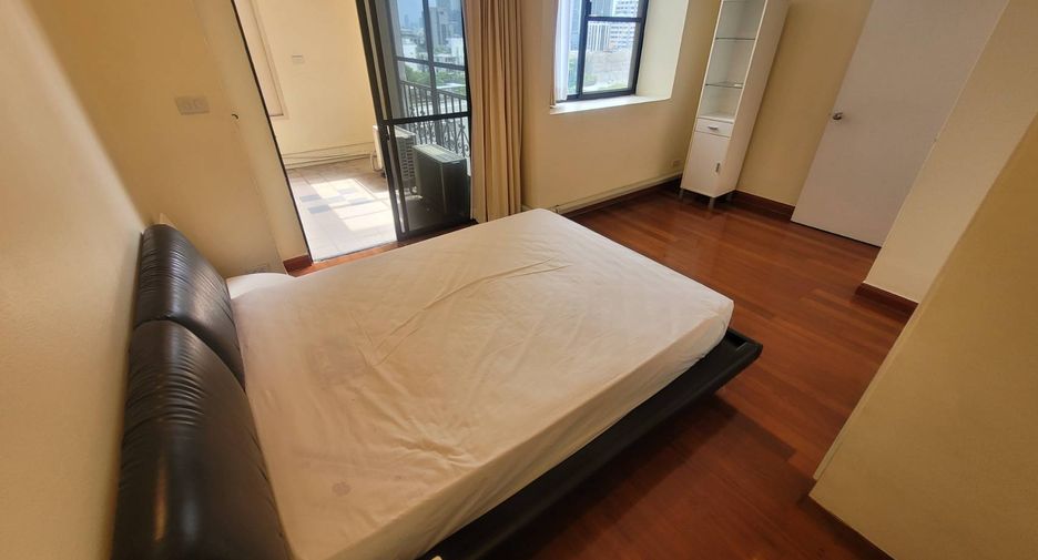 Wohnung zur Miete mit 3 Zimmer in Watthana, Bangkok