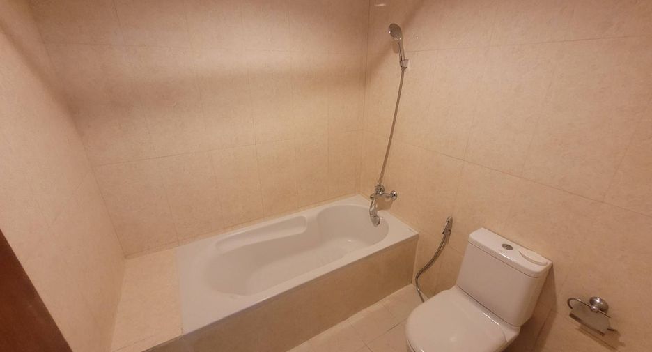 Wohnung zur Miete mit 3 Zimmer in Watthana, Bangkok