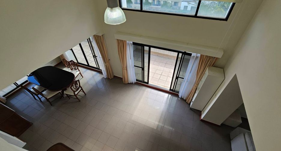 Wohnung zur Miete mit 3 Zimmer in Watthana, Bangkok