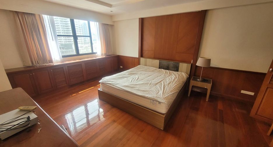 Wohnung zur Miete mit 3 Zimmer in Watthana, Bangkok