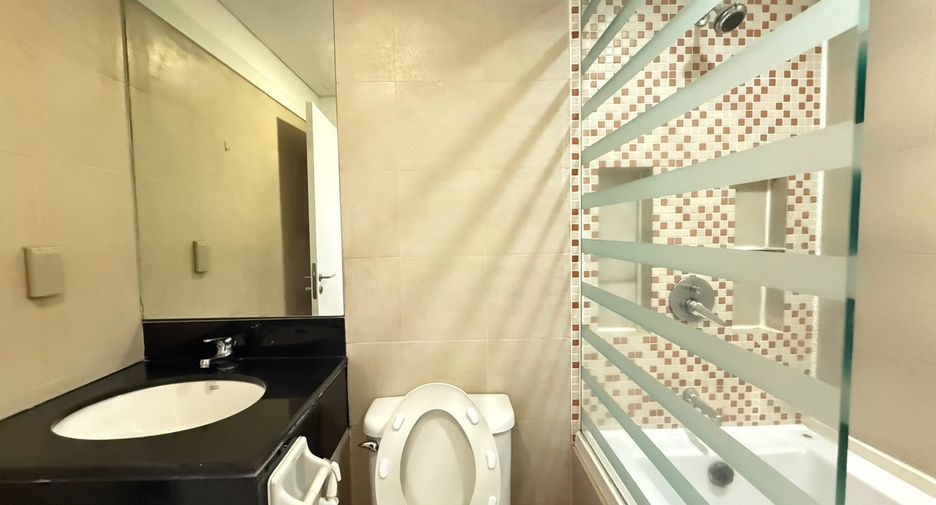 Wohnung zur Miete mit 3 Zimmer in Watthana, Bangkok