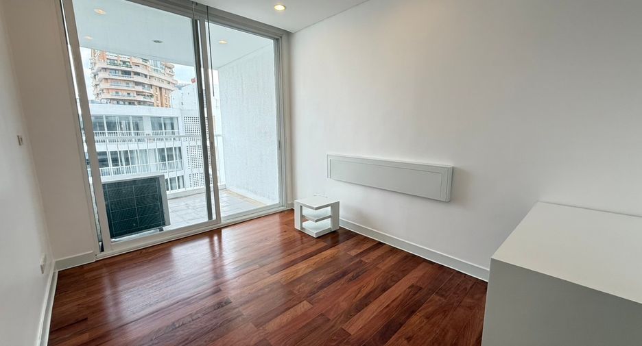 Wohnung zur Miete mit 3 Zimmer in Watthana, Bangkok