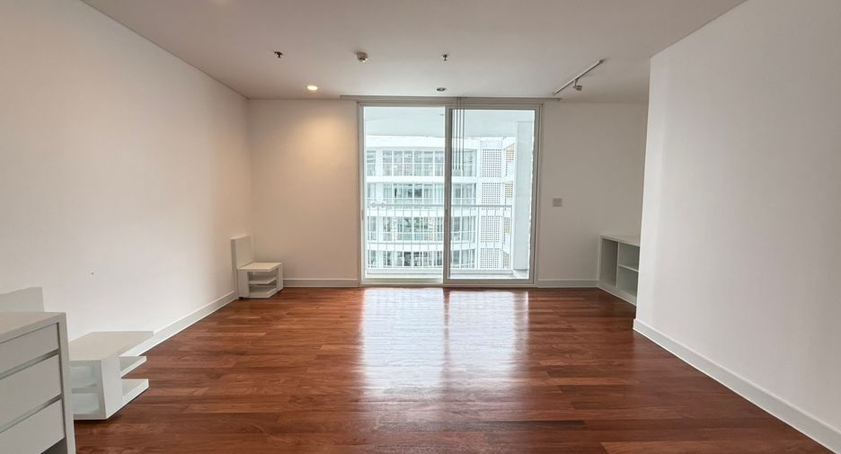 Wohnung zur Miete mit 3 Zimmer in Watthana, Bangkok