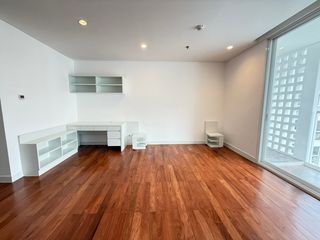 Wohnung zur Miete mit 3 Zimmer in Watthana, Bangkok