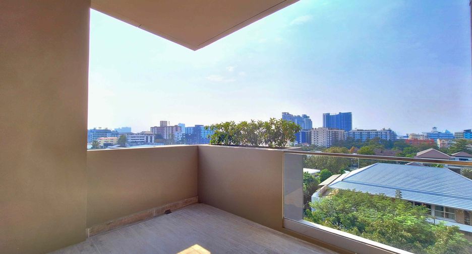 À louer 3 chambres condo à Mueang Samut Prakan, Samut Prakan