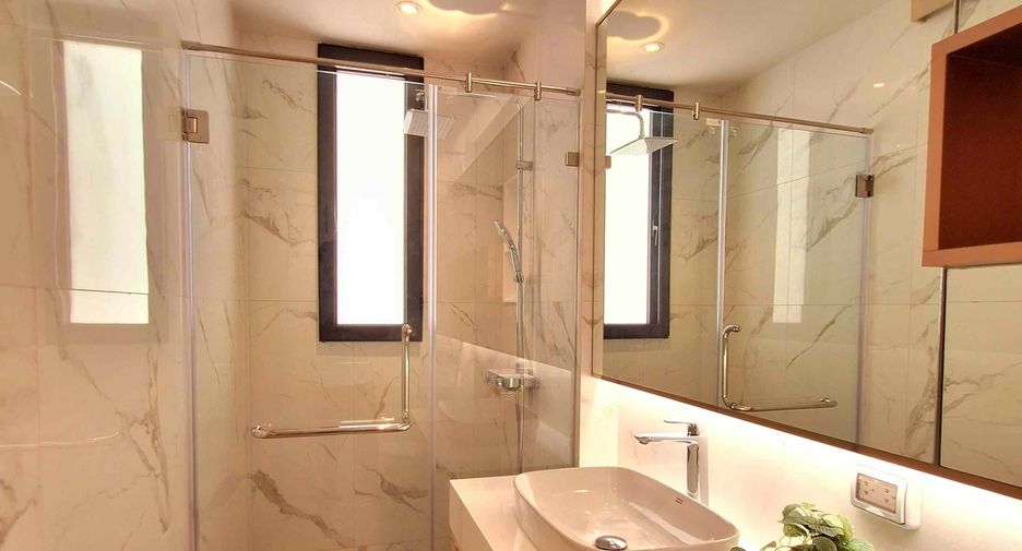 À louer 3 chambres condo à Mueang Samut Prakan, Samut Prakan