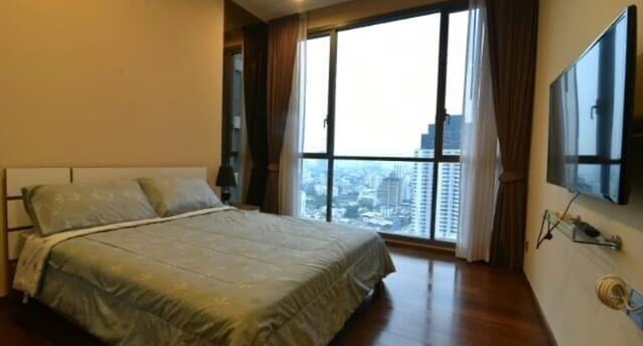 For rent 2 bedrooms condo in Watthana, Bangkok
