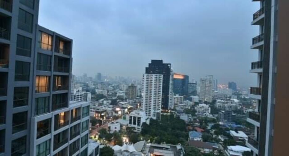 For rent 2 bedrooms condo in Watthana, Bangkok