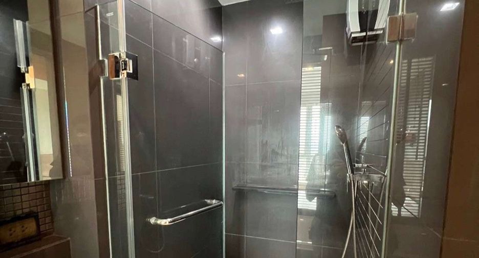 For rent 1 bed condo in Phra Khanong, Bangkok