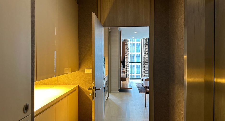 For rent and for sale 1 bed condo in Pathum Wan, Bangkok
