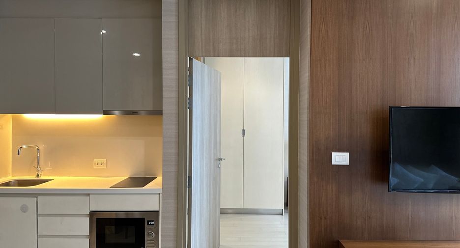 For rent and for sale 1 bed condo in Pathum Wan, Bangkok