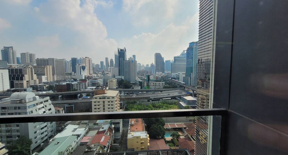 Condo en alquiler de 1 habitaciones en Pathum Wan, Bangkok