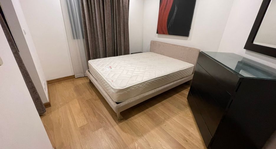 For rent 2 bedrooms condo in Sathon, Bangkok