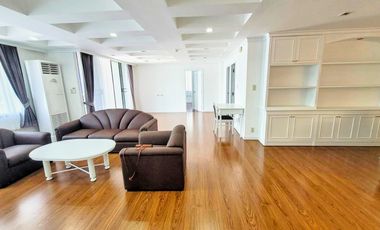 For rent 3 bedrooms condo in Khlong Toei, Bangkok
