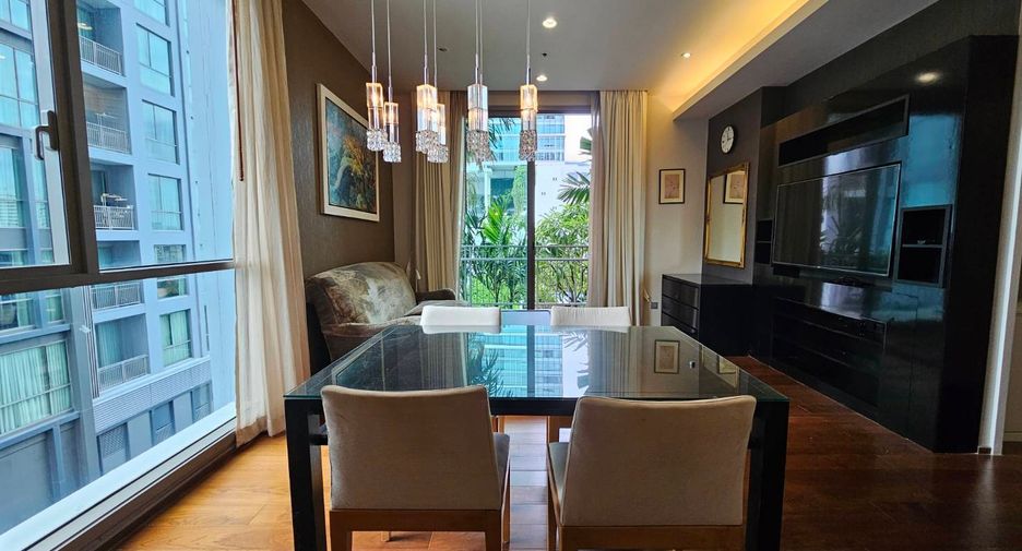 For rent 2 bedrooms condo in Watthana, Bangkok