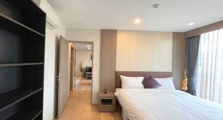 For rent 2 bedrooms condo in Watthana, Bangkok