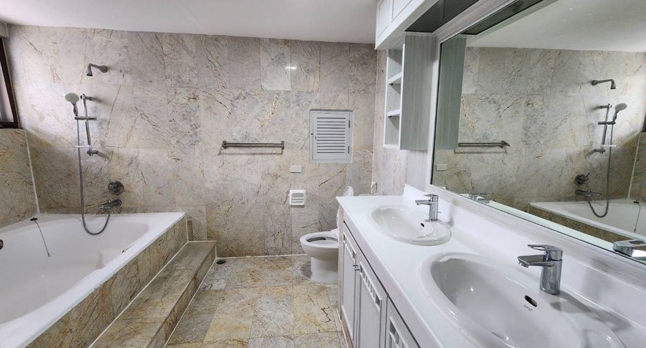 Wohnung zur Miete mit 3 Zimmer in Watthana, Bangkok