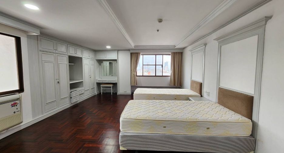 Wohnung zur Miete mit 3 Zimmer in Watthana, Bangkok