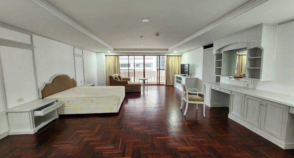 Wohnung zur Miete mit 3 Zimmer in Watthana, Bangkok