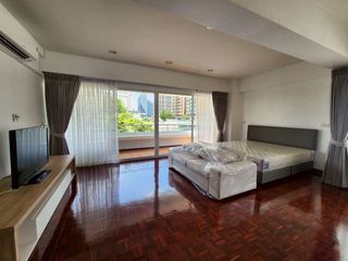 Wohnung zur Miete mit 3 Zimmer in Watthana, Bangkok