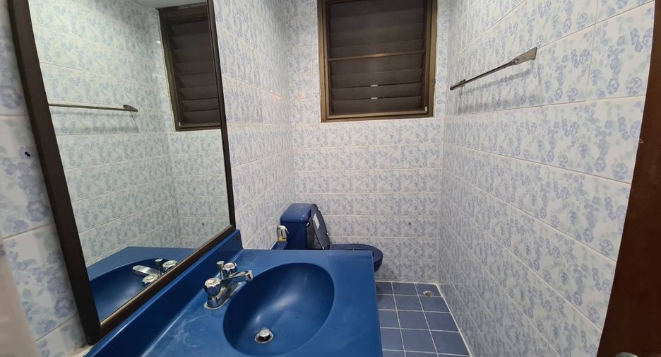 Wohnung zur Miete mit 3 Zimmer in Watthana, Bangkok