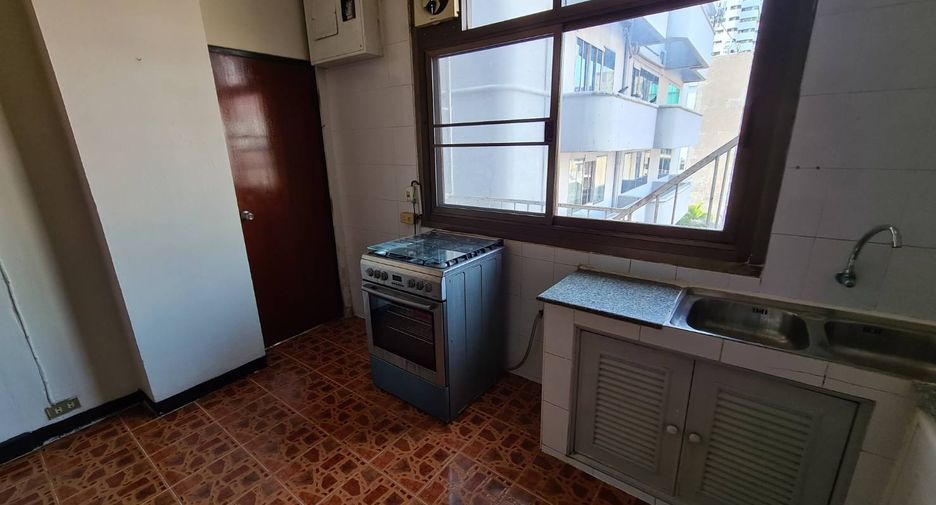 Wohnung zur Miete mit 3 Zimmer in Watthana, Bangkok