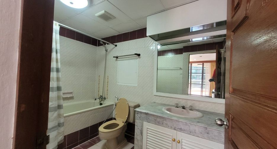 Wohnung zur Miete mit 3 Zimmer in Watthana, Bangkok