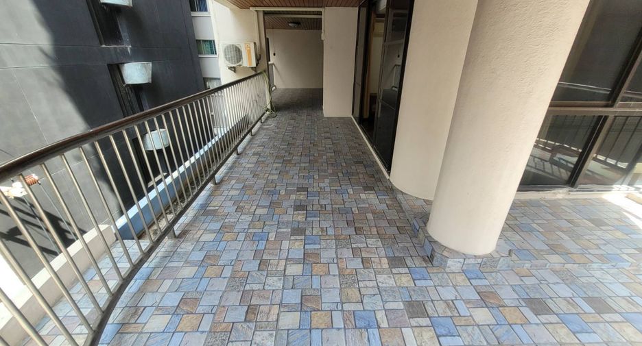 Wohnung zur Miete mit 3 Zimmer in Watthana, Bangkok