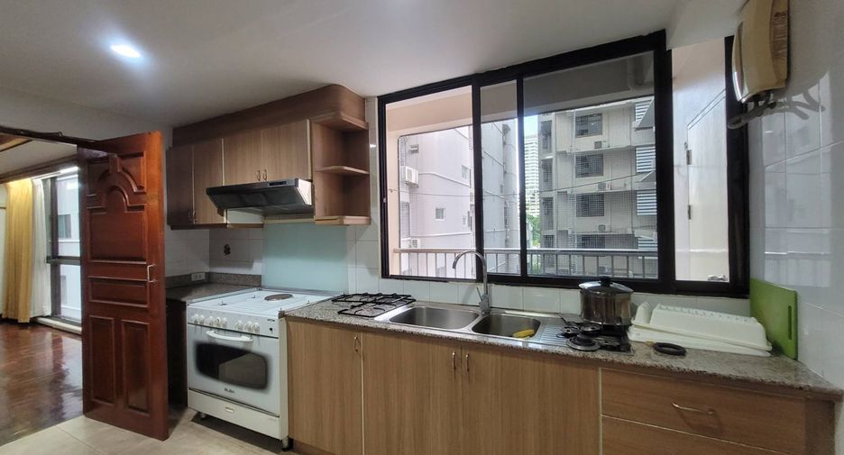 Wohnung zur Miete mit 3 Zimmer in Watthana, Bangkok