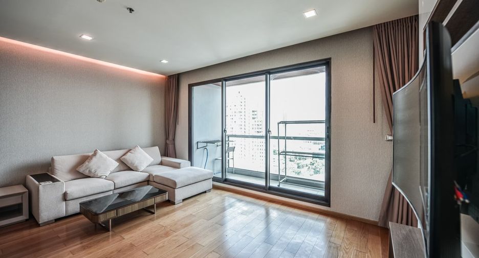 For rent 2 bedrooms condo in Sathon, Bangkok