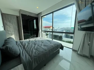 For rent 4 bedrooms villa in Bang Lamung, Chonburi