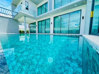 For rent 4 bedrooms villa in Bang Lamung, Chonburi