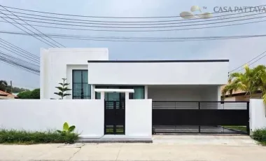 For rent 3 bedrooms villa in Bang Lamung, Chonburi