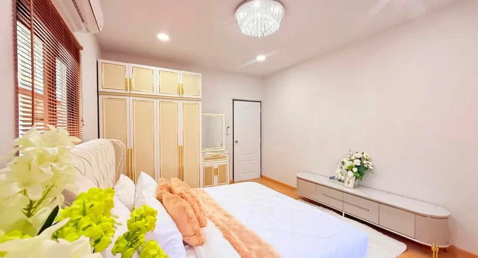 出售 3 卧室 独立屋 在 Bang Lamung, Chon Buri