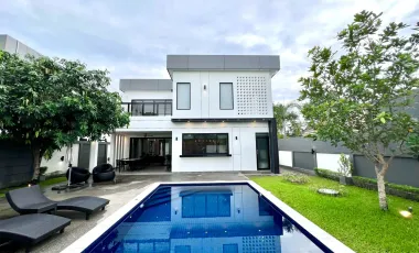 Villa en venta de 4 habitaciones en Mueang Chiang Mai, Chiang Mai