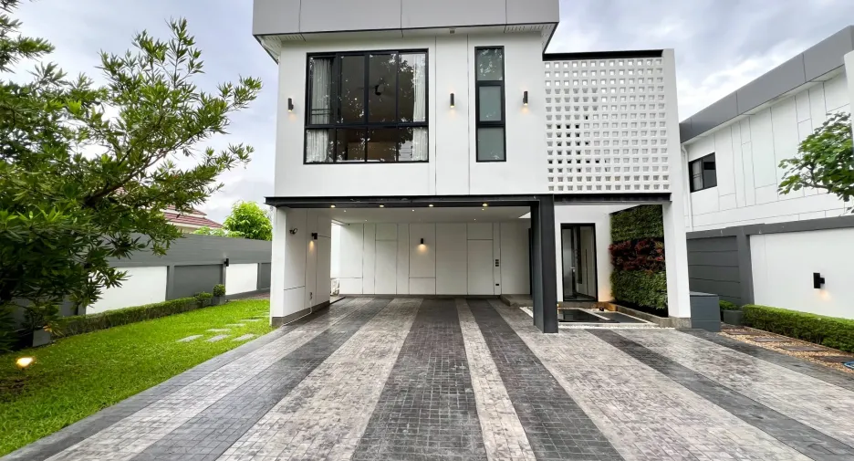Villa en venta de 4 habitaciones en Mueang Chiang Mai, Chiang Mai