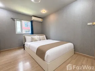 For sale 1 bed condo in Phra Khanong, Bangkok