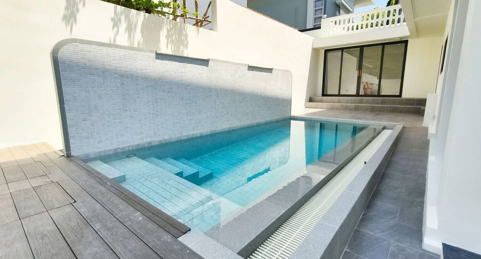 For sale 4 ベッドルーム villa in Mueang Phuket, Phuket